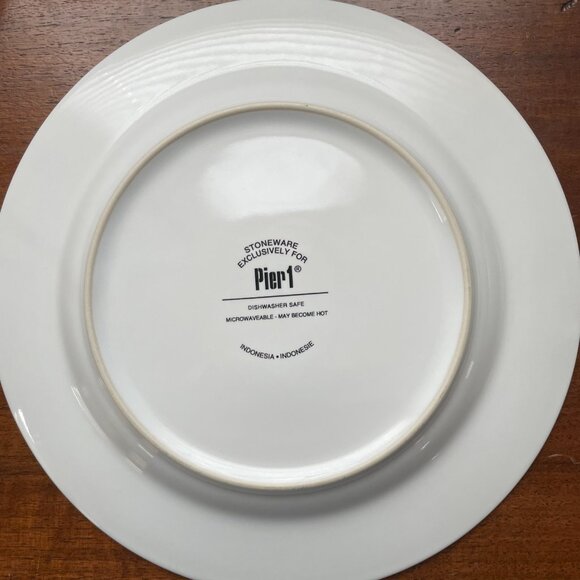 4 Pier 1 8 inch Red Bird Salad Plates. - Picture 6 of 6